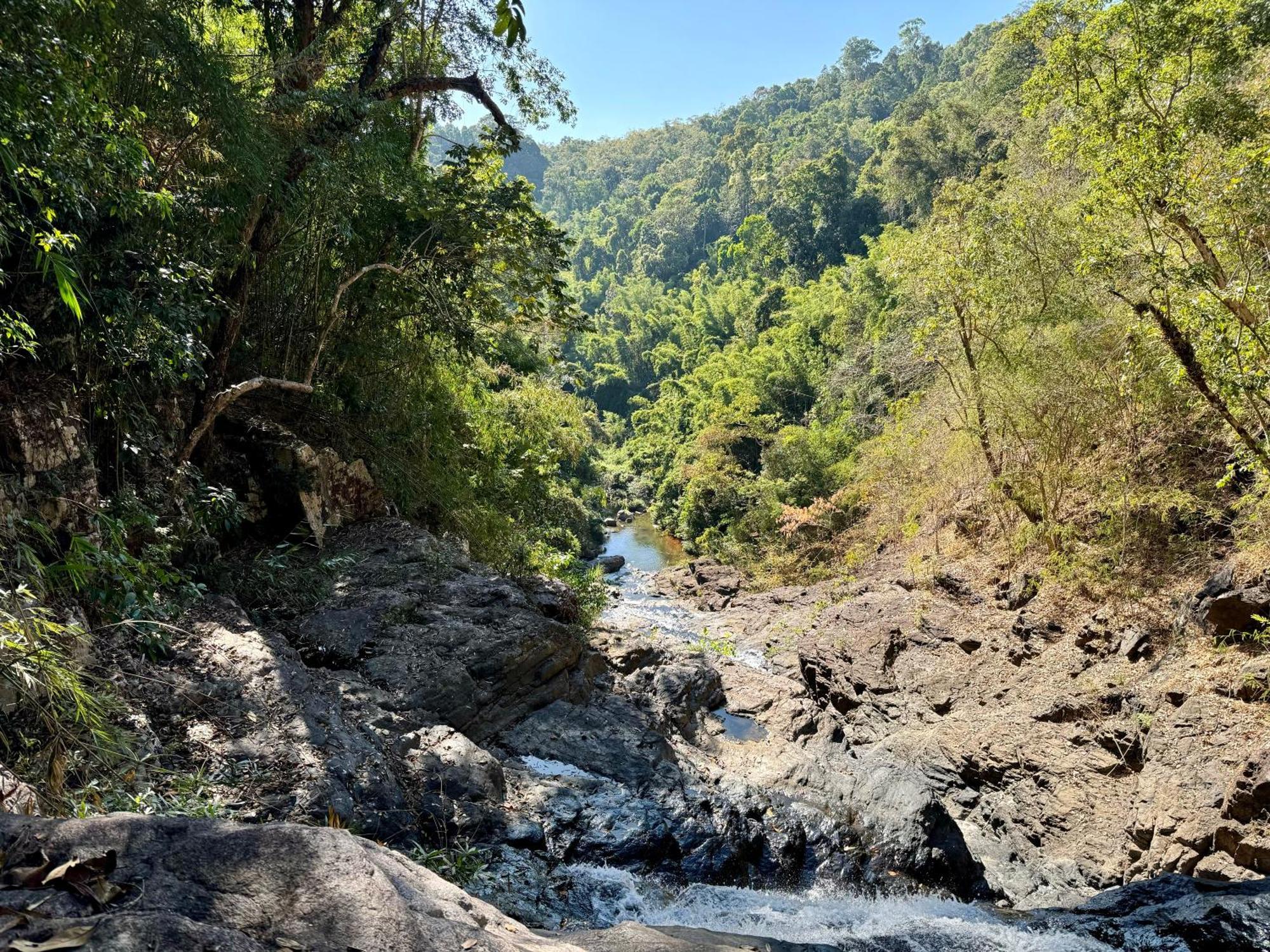 Backpacker Hostel And Jungle Trekking Banlung Exterior foto