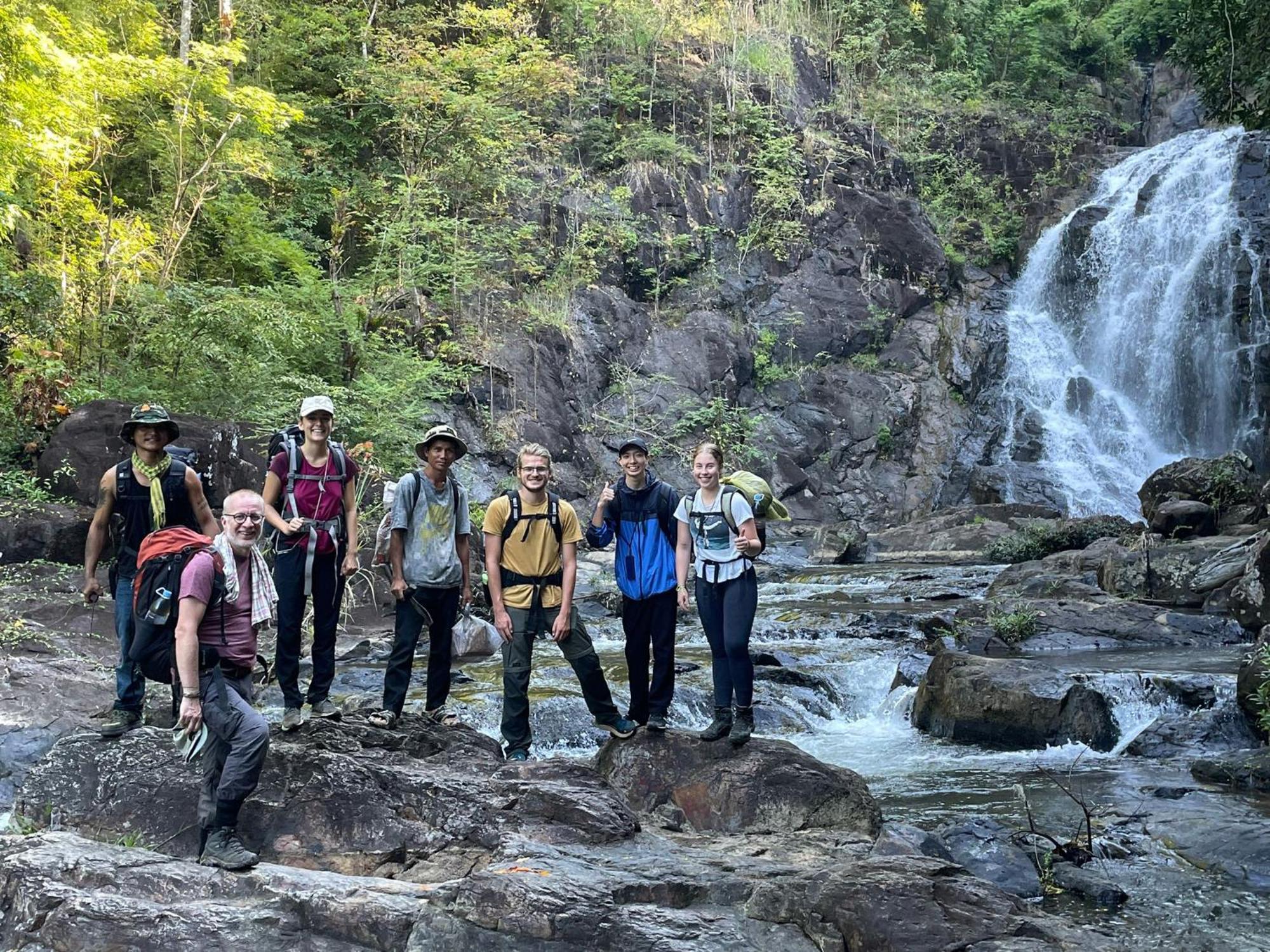 Backpacker Hostel And Jungle Trekking Banlung Exterior foto
